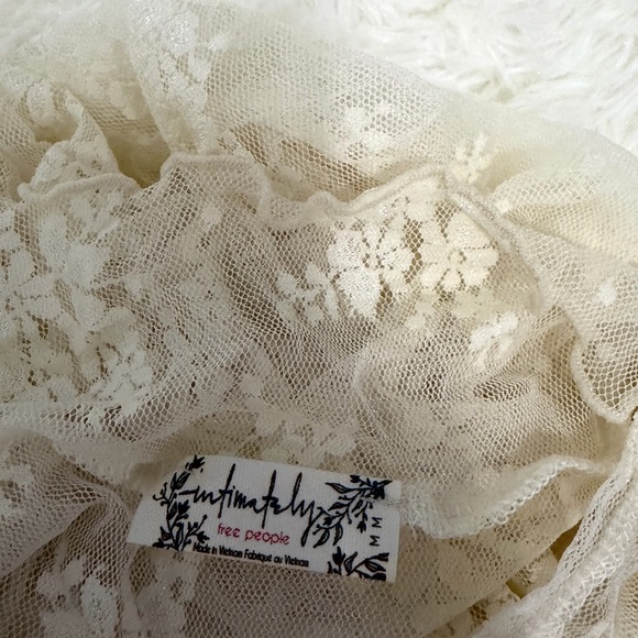 Free People Cream Lace Top - Picture 3 of 3